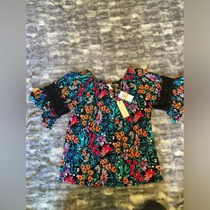 Greige, size small, new with tags, beautiful floral meadow colors, comfy top